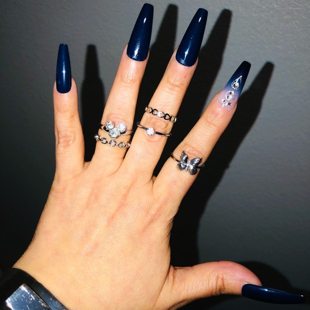 BEAUTIFUL 5 PIECE RING SET NEW 🔥